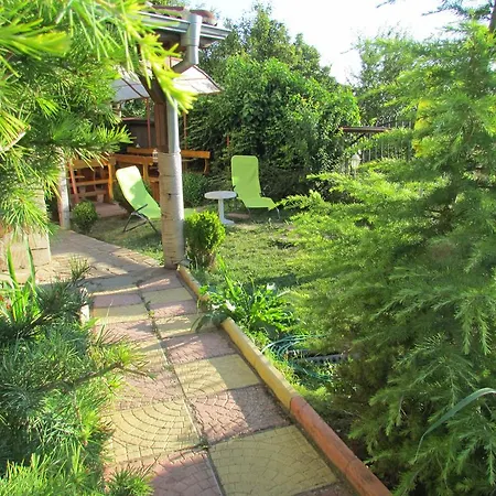 Dvata Bora Golden Sands